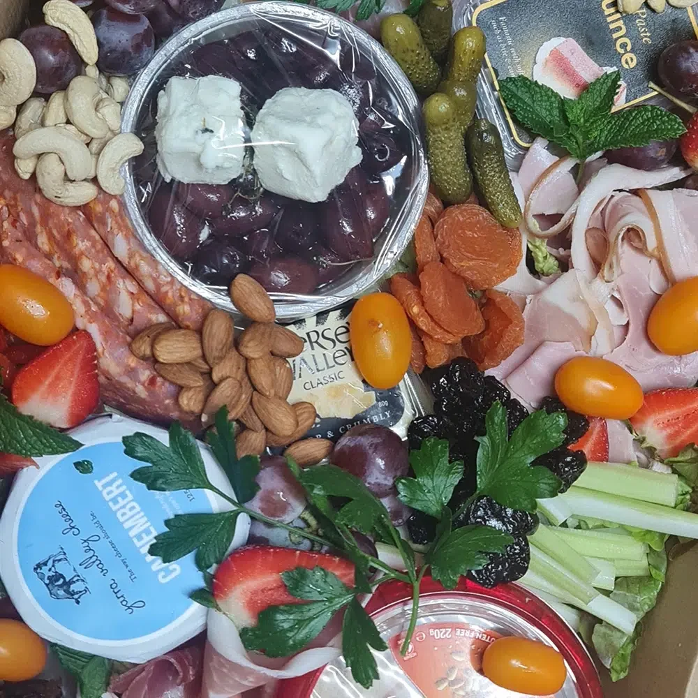 Mediterranean-Food-Box-SQ-1.webp